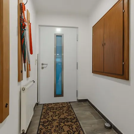 Riki By Interhome * פוש אן דר גלוקנשטראסה