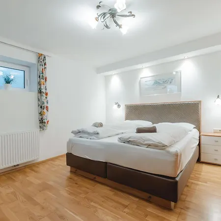 Holiday home Riki By Interhome Bruck an der Grossglocknerstrasse